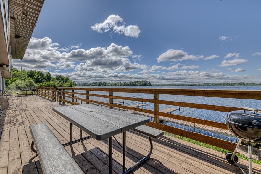 More Photos Of 8372 E Flowage Ln, Gordon Multifamily For Sale