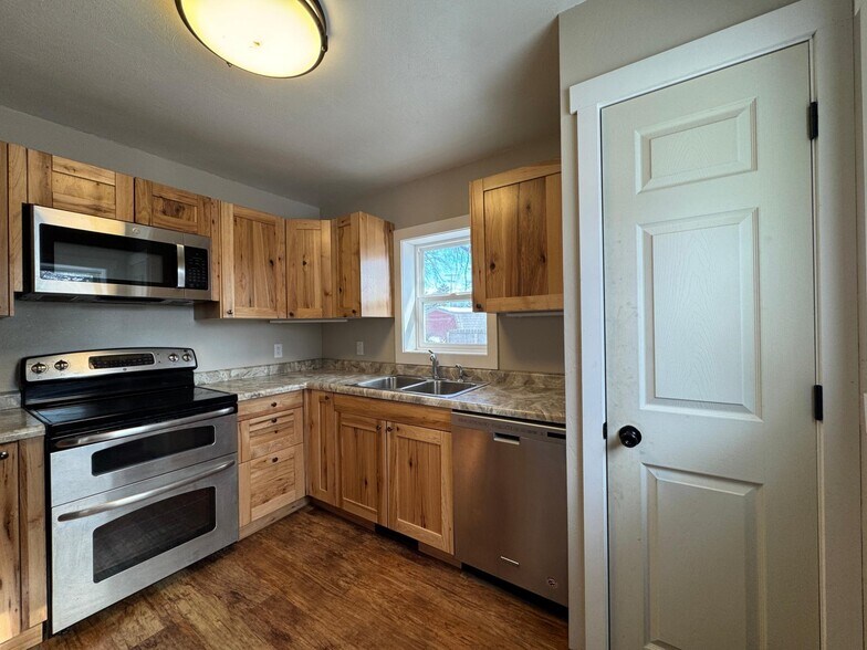 More Photos Of 923 Lemma Creek Rd, Woodruff Multifamily For Sale