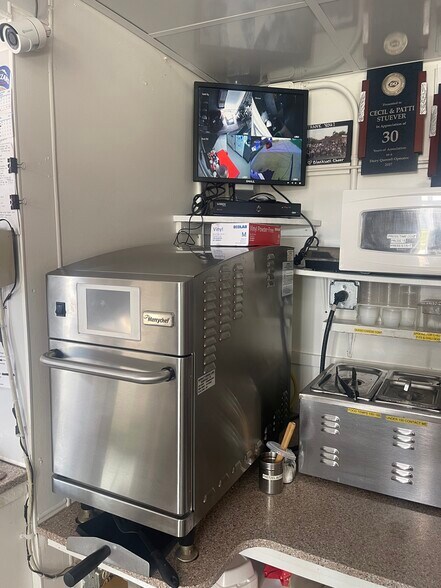 More Photos Of 801 S Main St, Blackwell Fast Food For Sale