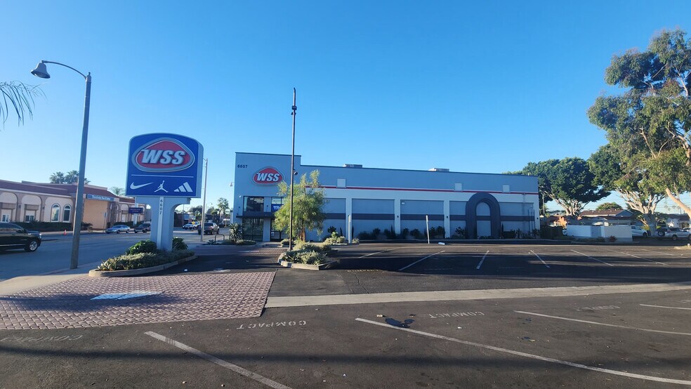 Primary Photo Of 6607 S Atlantic Ave, Bell Storefront For Sale