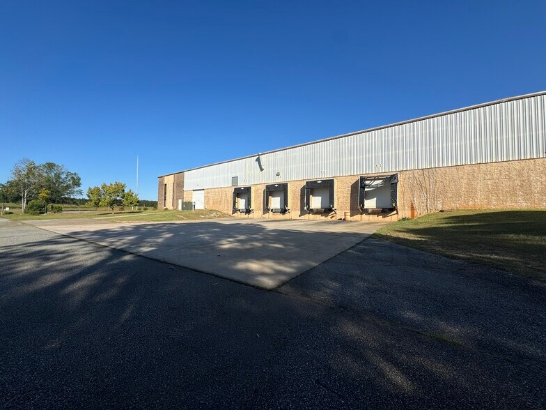 More Photos Of 747 Kaolin rd, Sandersville Warehouse For Sale