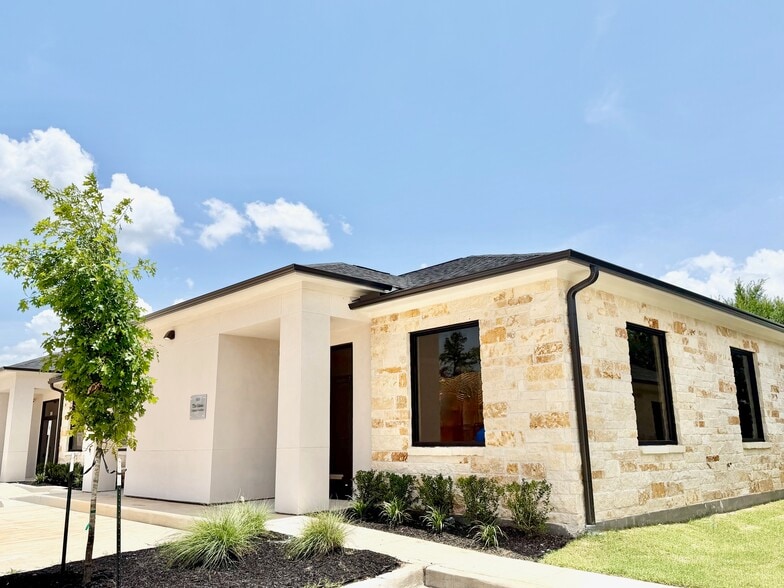 Primary Photo Of 350 Grand Link Dr, Conroe Medical For Lease