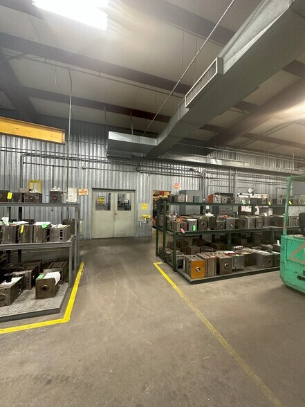 More Photos Of 13026 Rosecrest Dr, Houston Warehouse For Sale