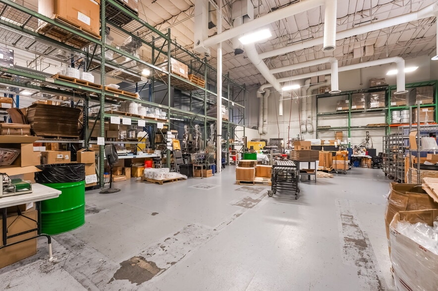 More Photos Of 6744 Spencer St, Las Vegas Industrial For Sale