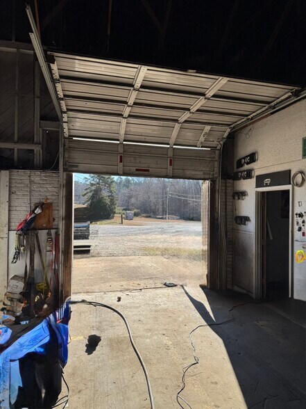 More Photos Of 130 Piper Ln, Salisbury Warehouse For Sale