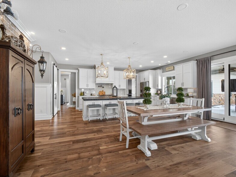 More Photos Of 15306 Covington Rd, Fort Wayne Flex For Sale