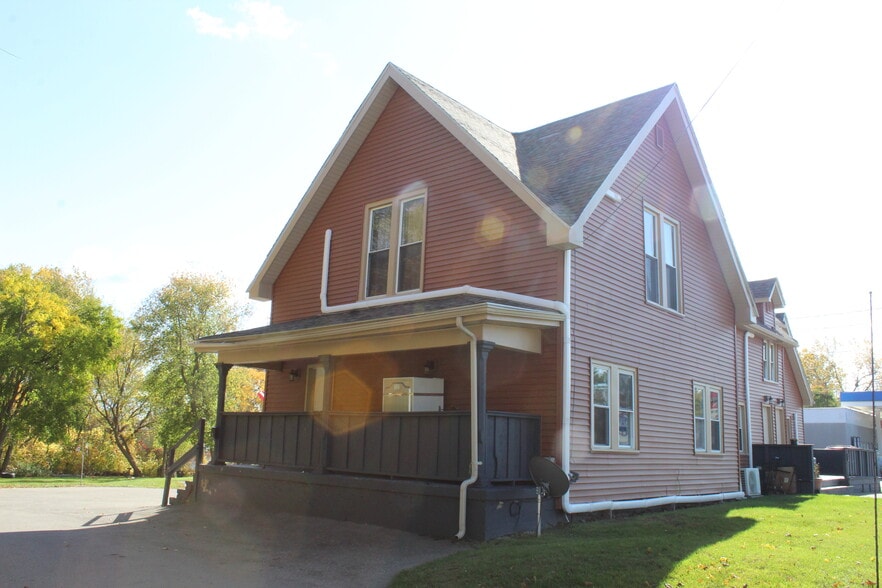 More Photos Of 801 S Mill St, Clio Apartments For Sale