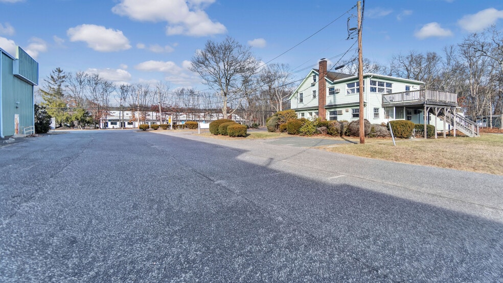 More Photos Of 26 Frowein Rd, Center Moriches Warehouse For Sale