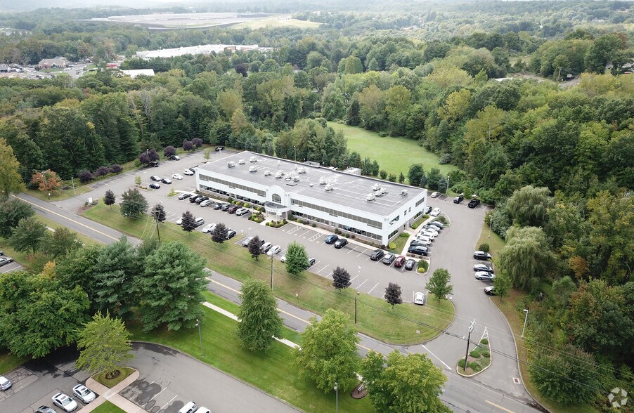 More Photos Of 55 Sebethe Dr, Cromwell Office For Lease