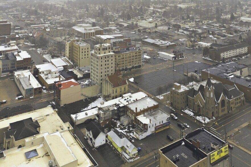 More Photos Of 20 N Mulberry St, Mansfield Office For Sale