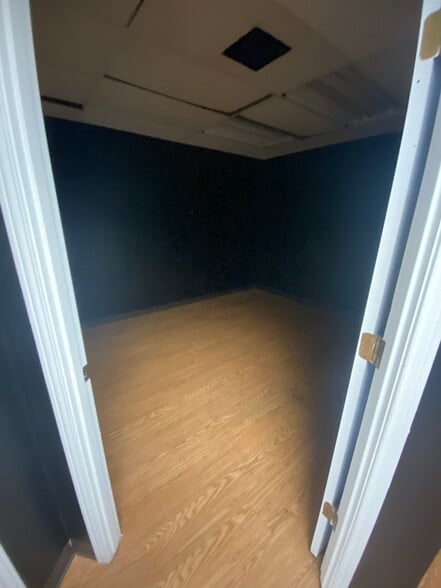 More Photos Of 8341-8381 Perrin Beitel Rd, San Antonio Unknown For Lease