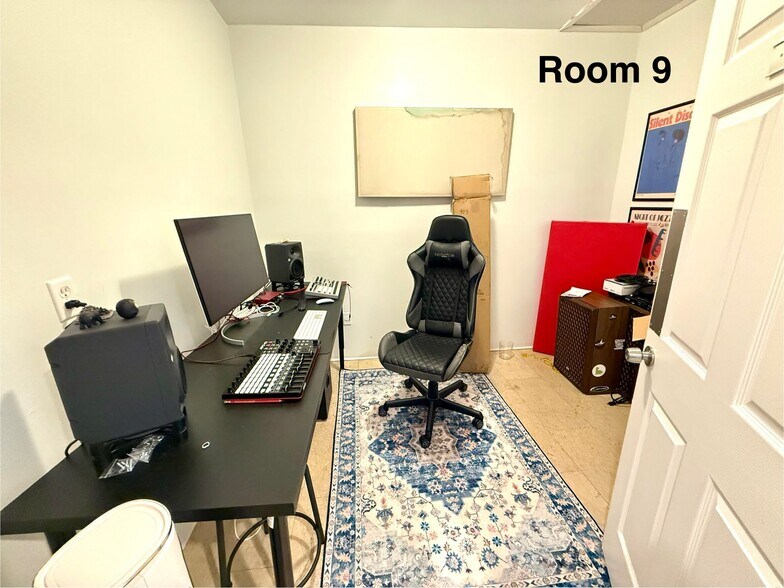 More Photos Of 4208-4220 NW 7th Ave, Miami Storefront For Sale