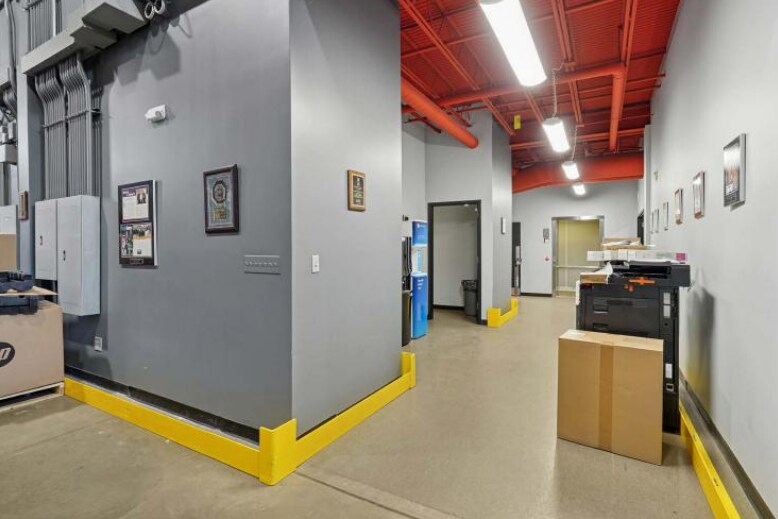 More Photos Of 13860 W Boulton Blvd, Lake Forest Warehouse For Sale