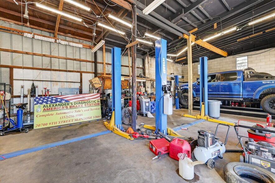 More Photos Of 20700 9th St, McIntosh Service Station For Lease