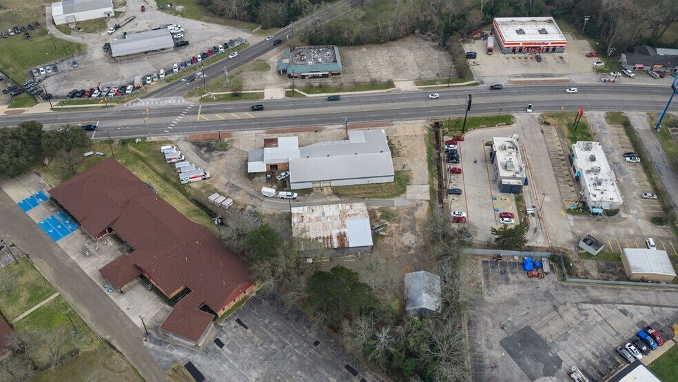 More Photos Of 1006 South Timberland Dr, Lufkin Industrial For Sale