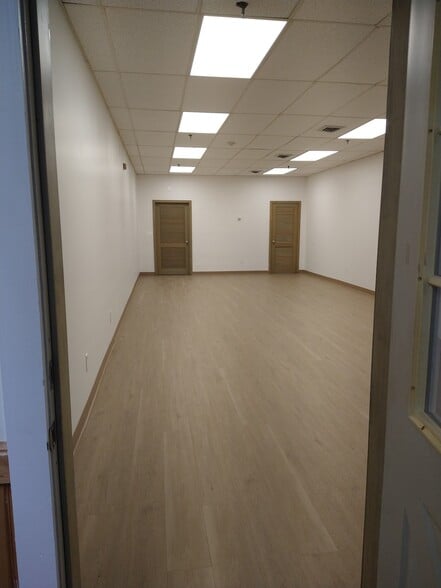 More Photos Of 140 Point Judith Rd, Narragansett Storefront Retail Office For Sale