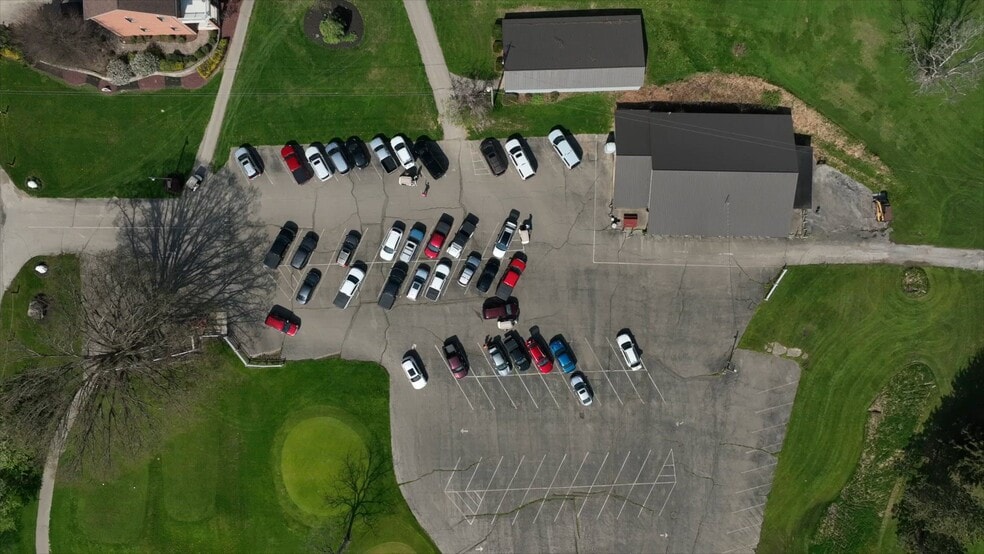 Primary Photo Of 318 Tanglewood Rd, Pulaski Golf Course Driving Range For Sale