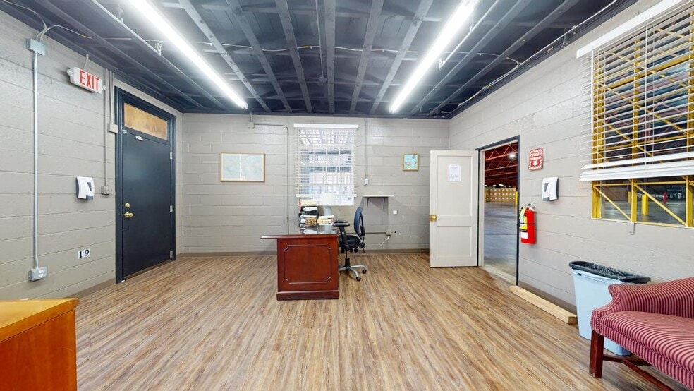 More Photos Of 301 Trade St, Danville Warehouse For Sale