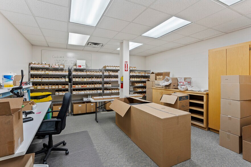 More Photos Of 1877 W 2800 S, Ogden Flex For Lease