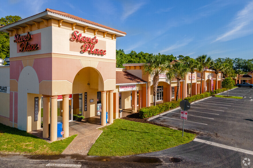 Primary Photo Of 5781 Bayshore Rd, North Fort Myers General Retail For Lease