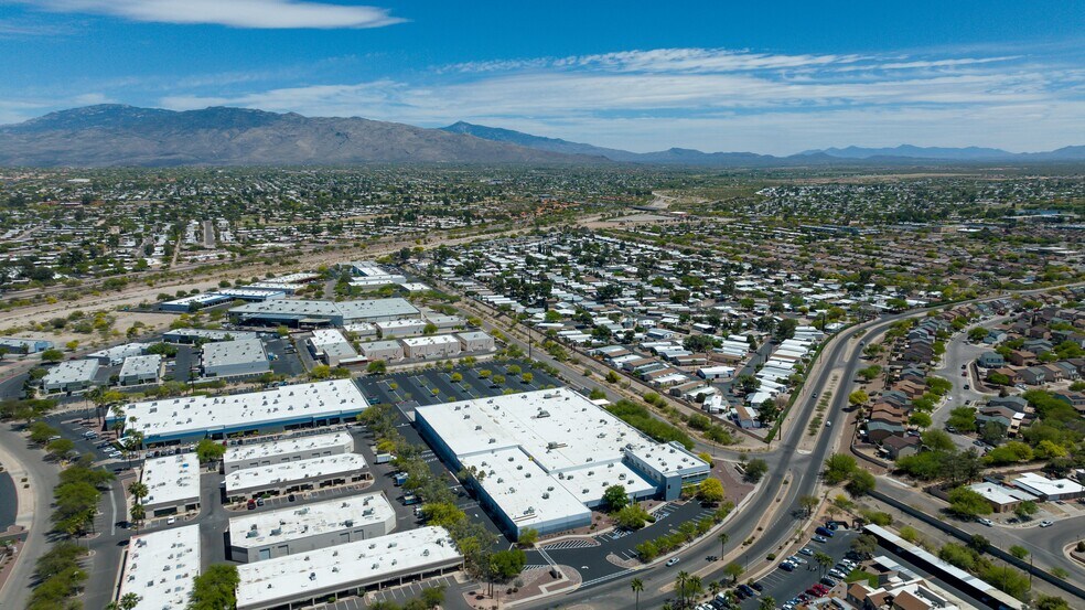 More Photos Of 1851 S Pantano Rd, Tucson Light Manufacturing For Sale