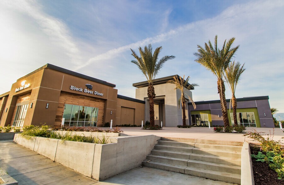 More Photos Of 301 N Pepper Ave, Colton Storefront For Lease