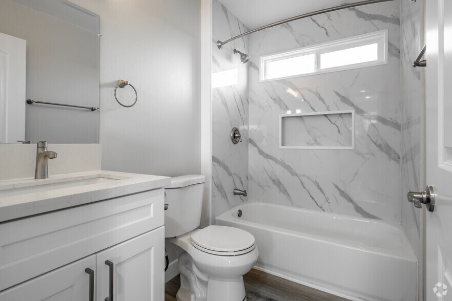 More Photos Of 2011-2013 Charle St, Costa Mesa Apartments For Sale