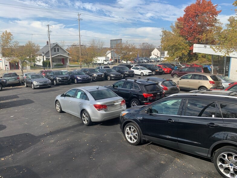 More Photos Of 1895 S Main St, Akron General Retail For Sale