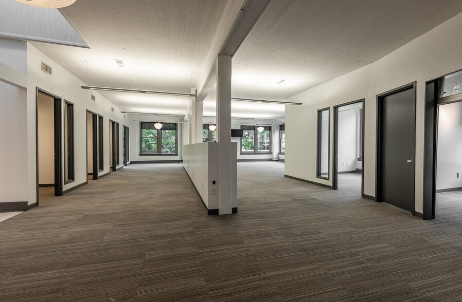 More Photos Of 401 E Chapel Hill St, Durham Storefront Retail Office For Sale