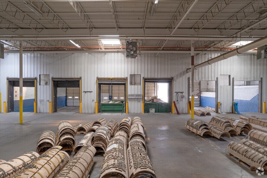 More Photos Of 4221 Monaco St, Denver Warehouse For Lease