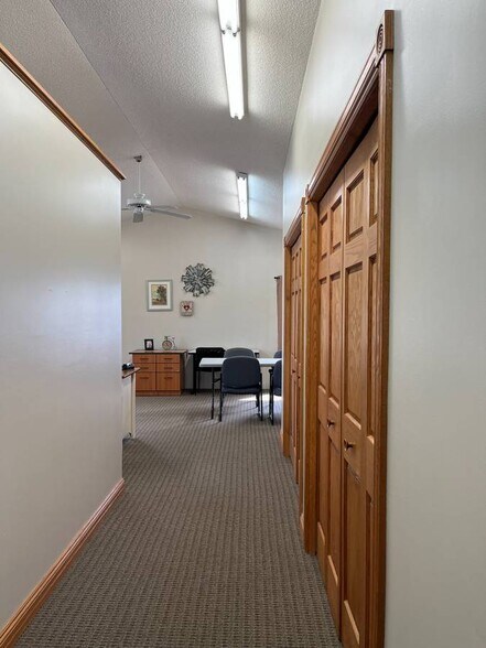 More Photos Of 1435 Division St, Waite Park Convenience Store For Lease