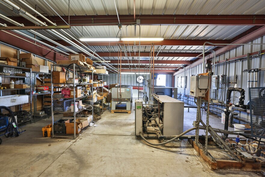 More Photos Of 800 Salinas Rd, San Juan Bautista Distribution For Lease