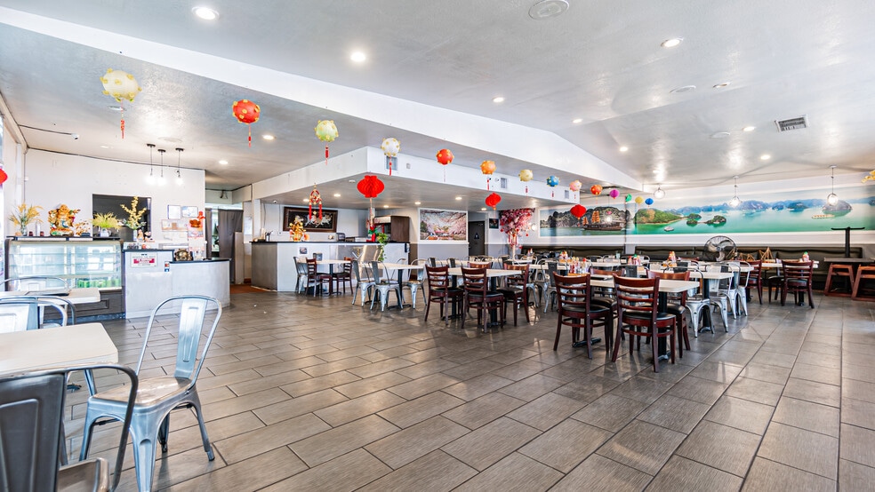 More Photos Of 1280 E Holt Ave, Pomona Restaurant For Lease