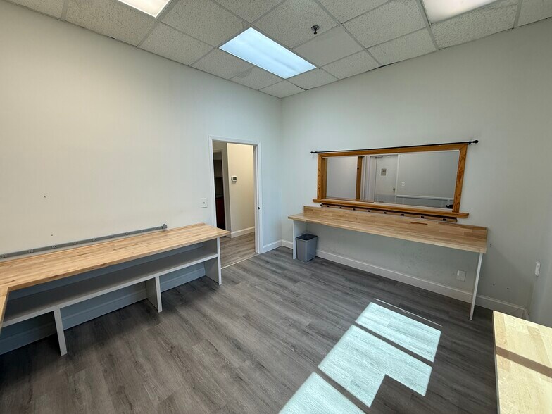 More Photos Of 79 Route 59, Suffern Medical For Lease