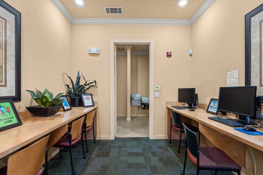 More Photos Of 1500 S Avenue K, Portales Multifamily For Sale