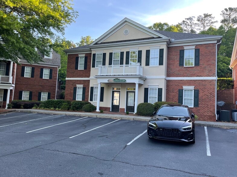 More Photos Of 3535 Roswell Rd NW, Marietta Office For Sale