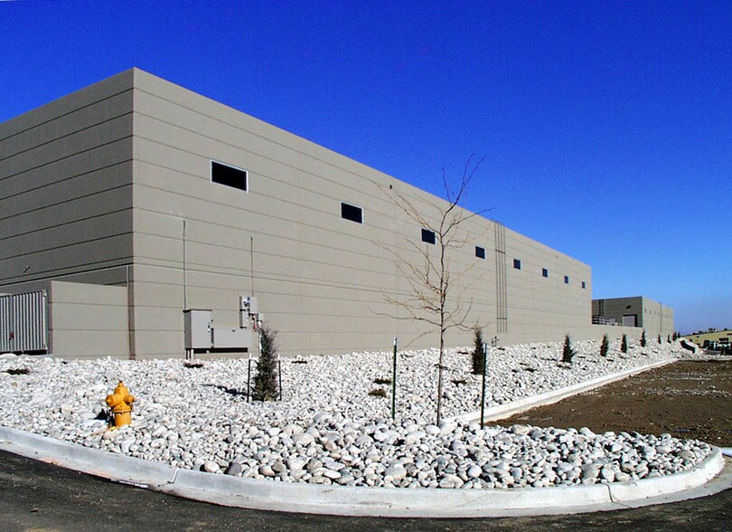 More Photos Of 4700 W 60th Ave, Arvada Light Manufacturing For Sale