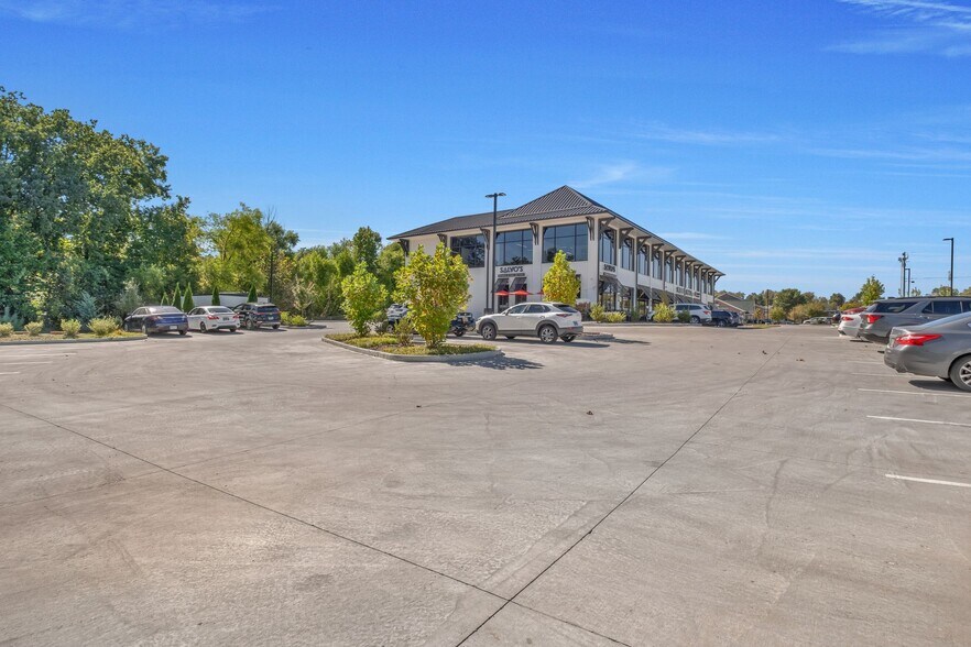 More Photos Of 12800 Lebanon Road, Mount Juliet Storefront Retail Office For Lease