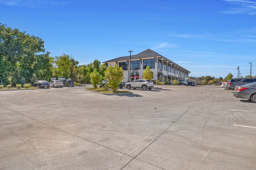 More Photos Of 12800 Lebanon Road, Mount Juliet Storefront Retail Office For Lease