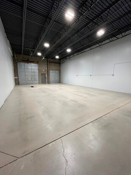 More Photos Of 6845 20th Ave, Centerville Industrial For Lease