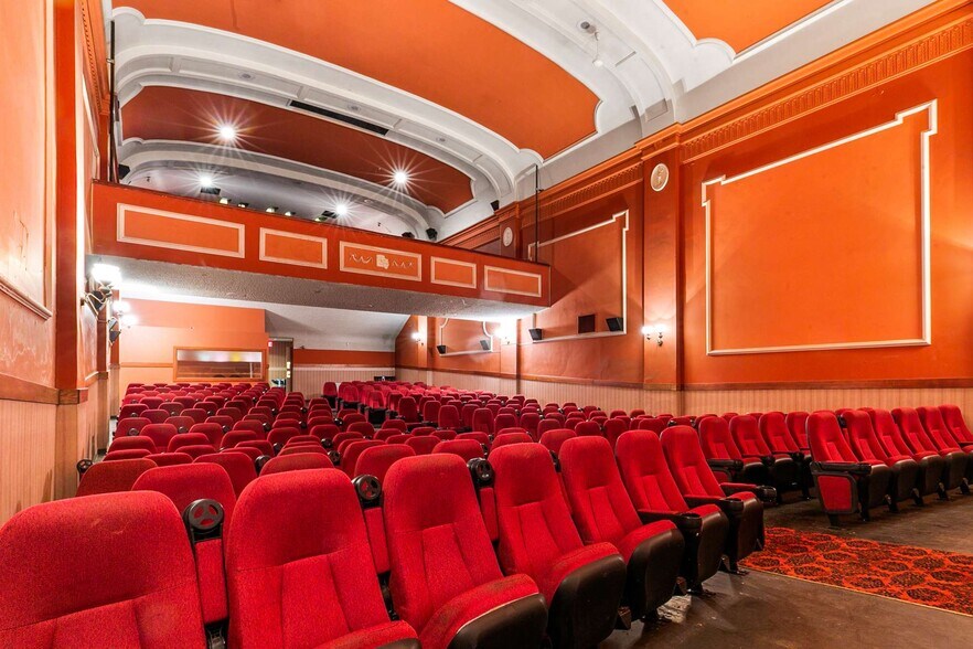 More Photos Of 10335 82 Av NW, Edmonton Movie Theatre For Sale
