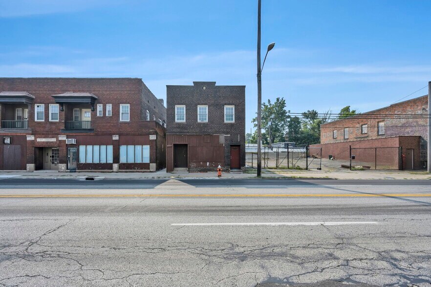 More Photos Of 18614 St Clair, Cleveland Apartments For Sale