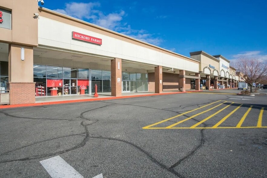 More Photos Of 5010-5330 W Overland Rd, Boise Storefront For Lease