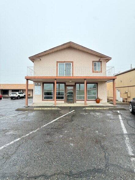 More Photos Of 8514 W Gage Blvd, Kennewick Storefront Retail Office For Sale