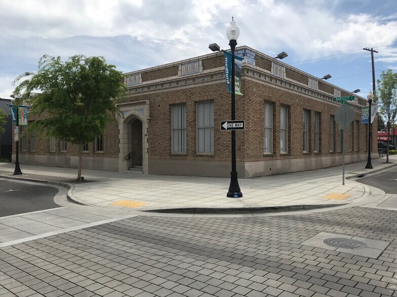 More Photos Of 145 N Bartlett St, Medford Office For Sale