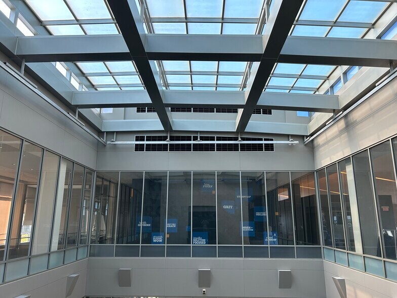 More Photos Of 835 W Hamilton St, Allentown Apartments For Lease