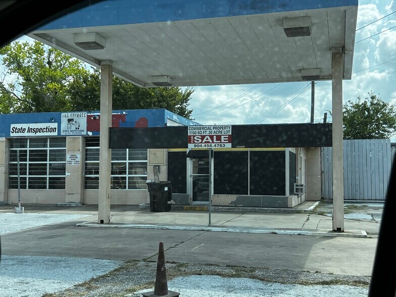Primary Photo Of 1200 E Mulberry St, Angleton Auto Repair For Sale