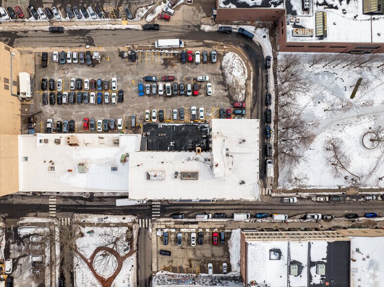 More Photos Of 289-309 Bridge St, Springfield Medical For Lease