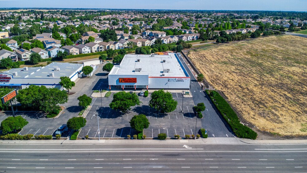 More Photos Of 3939 E Hammer Ln, Stockton Freestanding For Sale