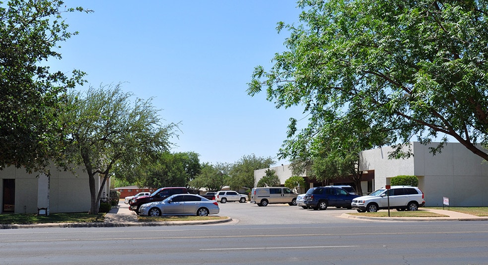 More Photos Of 3001 W Illinois Ave, Midland Medical For Lease